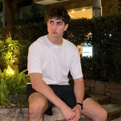 Source image for Grow an AI calorie-tracking app to $50M ARR and sell it: Cal AI